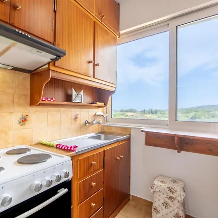 Apartment Lotus 5 *